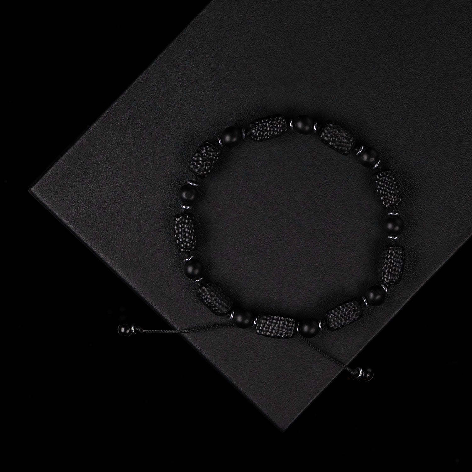 Velnoir Bracelet
