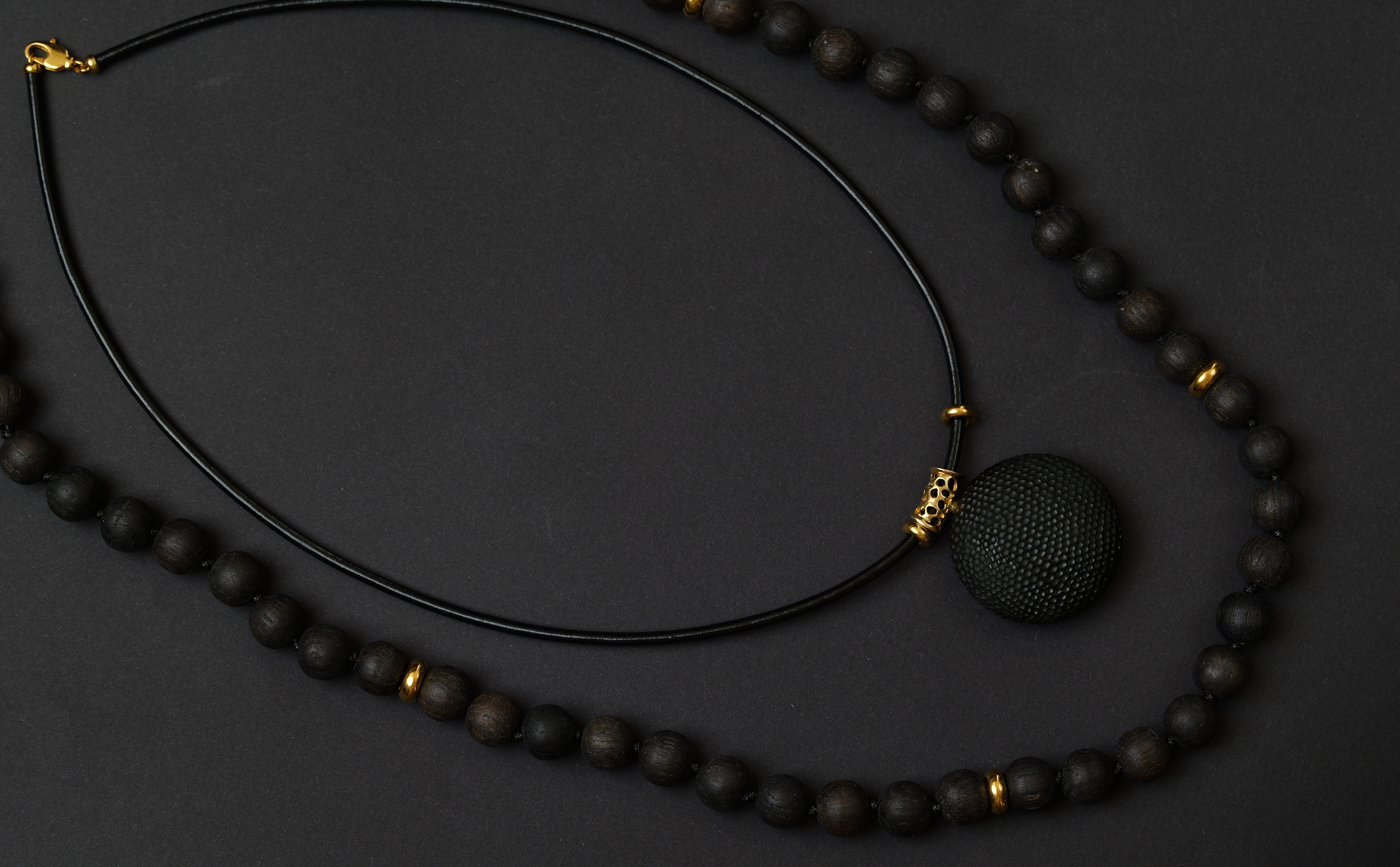 Dark Harmony necklace and bracelet set