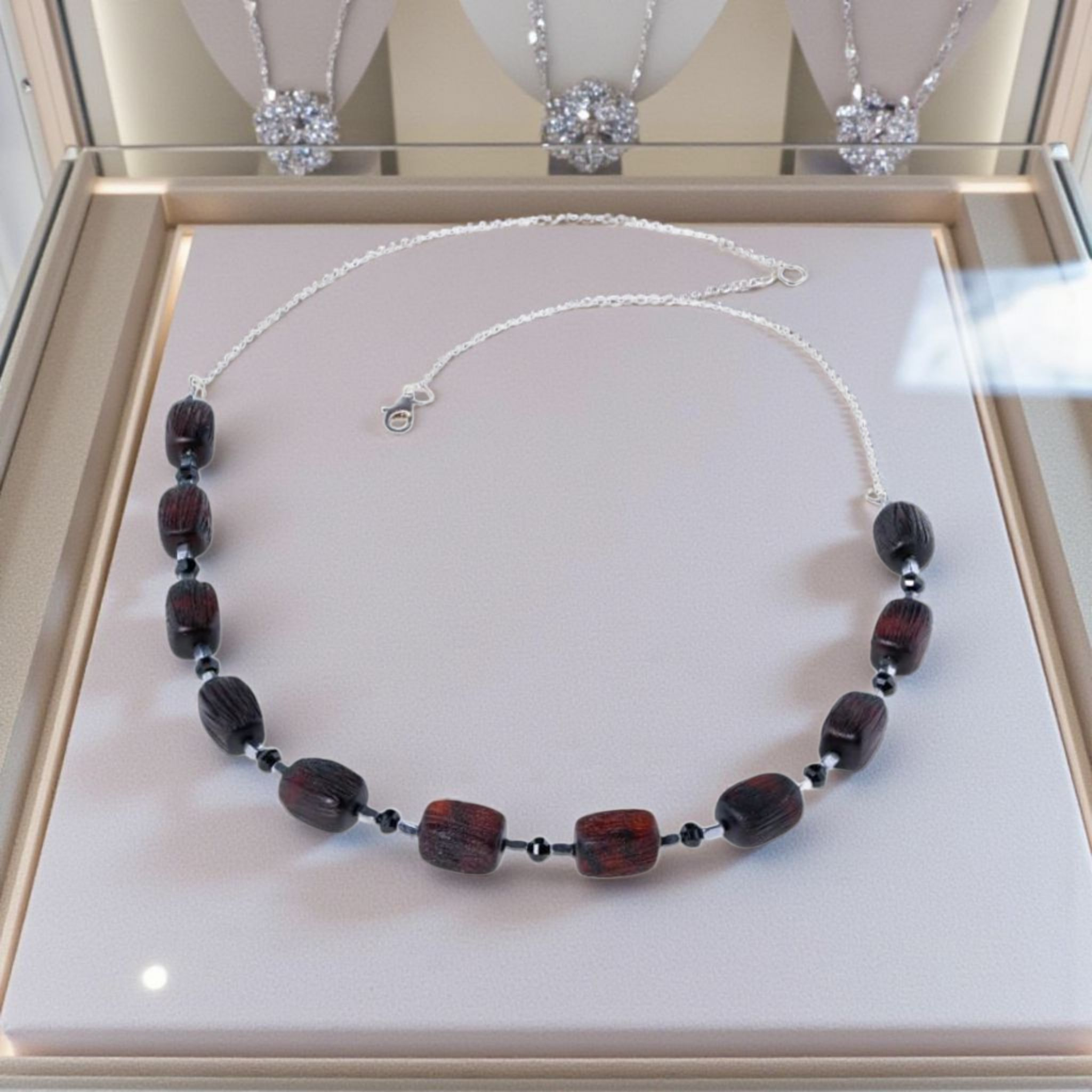 Glissara - Necklace
