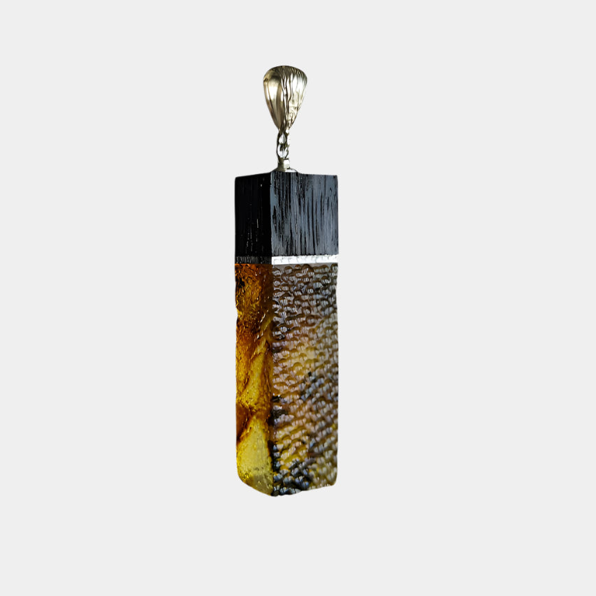 Amber Pendant – Rectangular Form