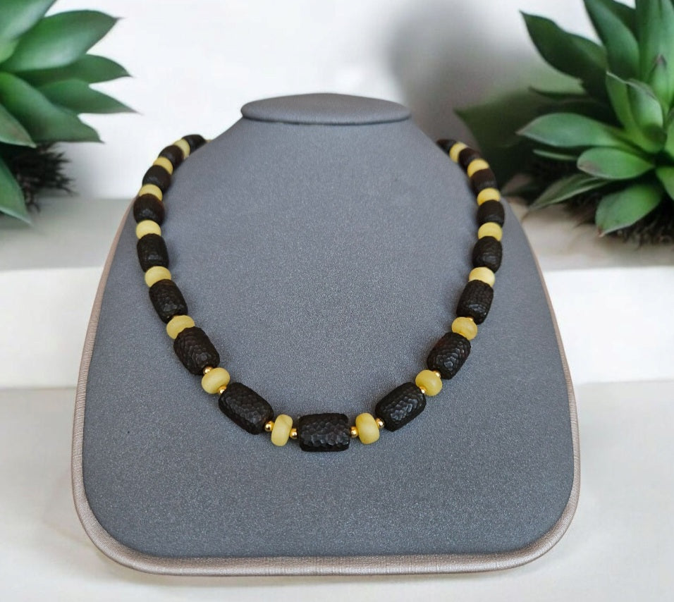 Glintar Necklace