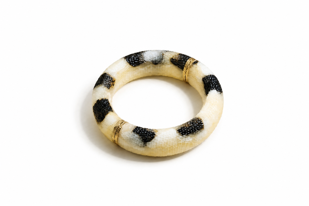 BANGLE SWINELI — Baltic amber jewellery handcrafted in Lithuania