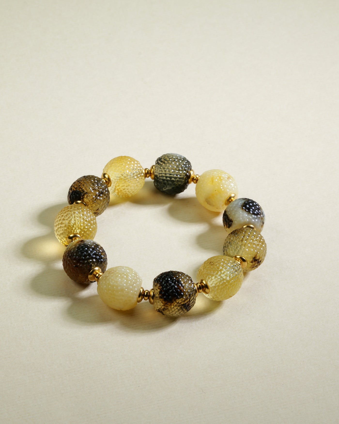 Bracelet Bellora — Baltic amber jewellery handcrafted in Lithuania