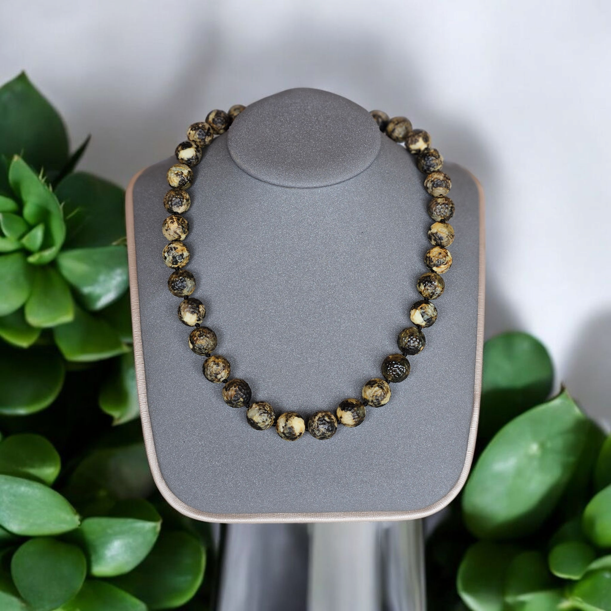 Drift Necklace