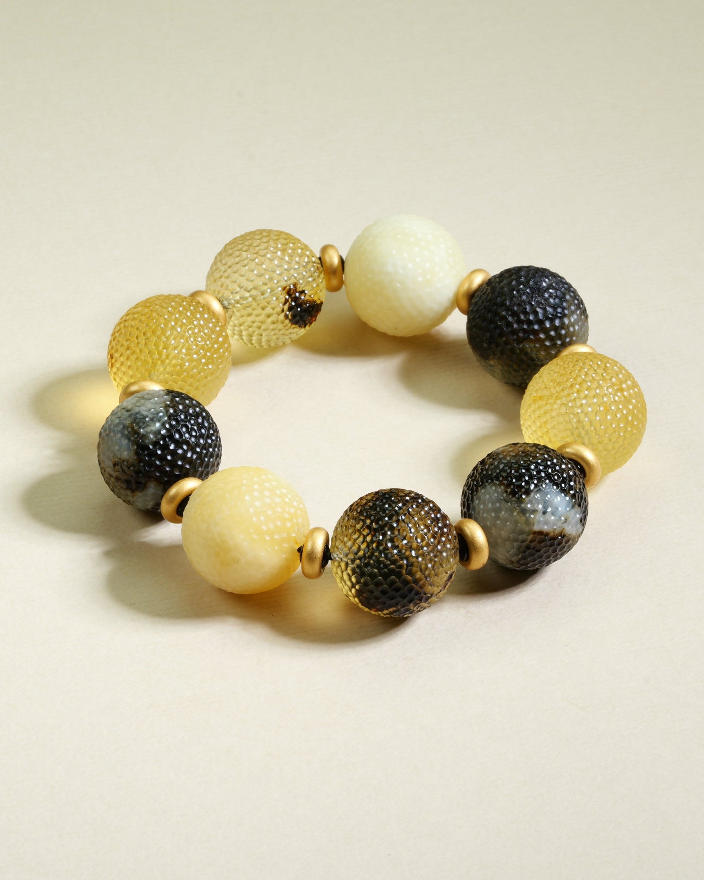 Bracelet Varelien — Baltic amber jewellery handcrafted in Lithuania