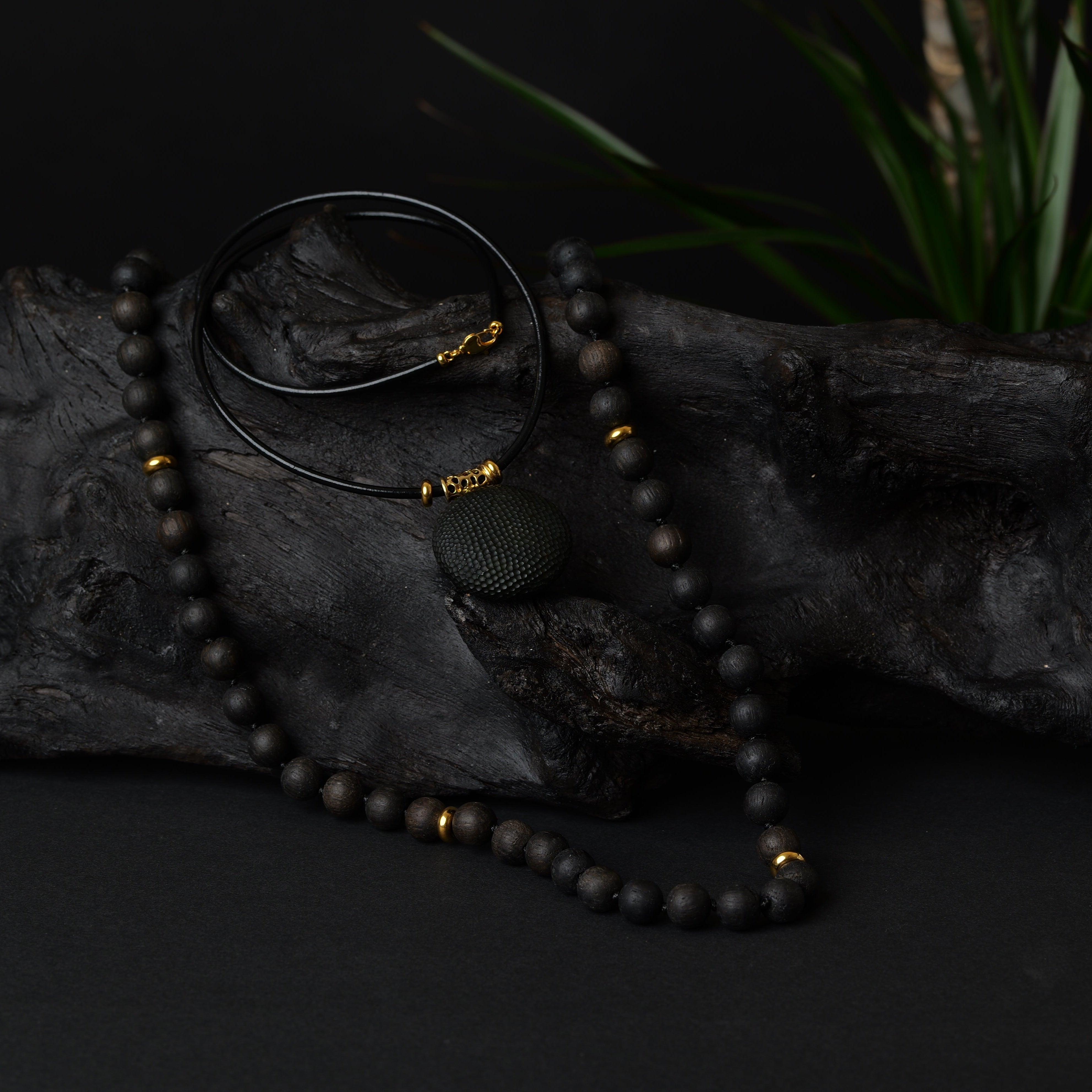 Dark Harmony necklace and bracelet set