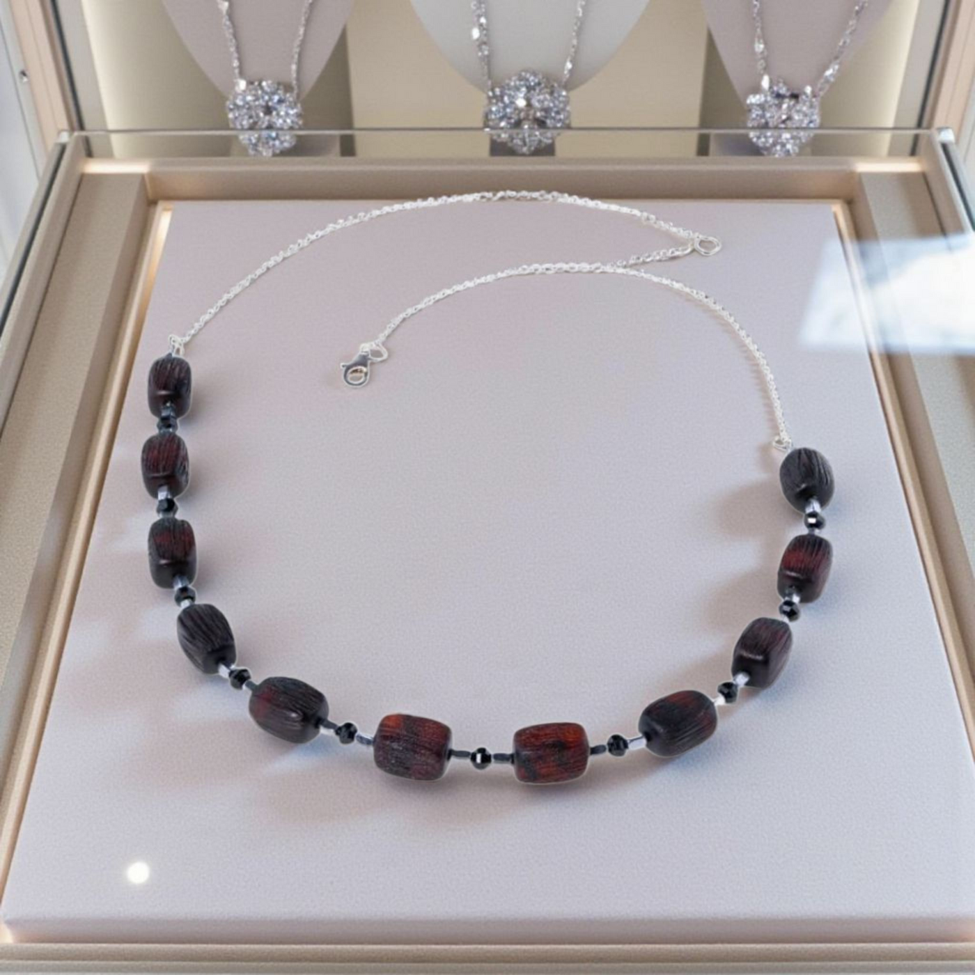 Glissara - Necklace